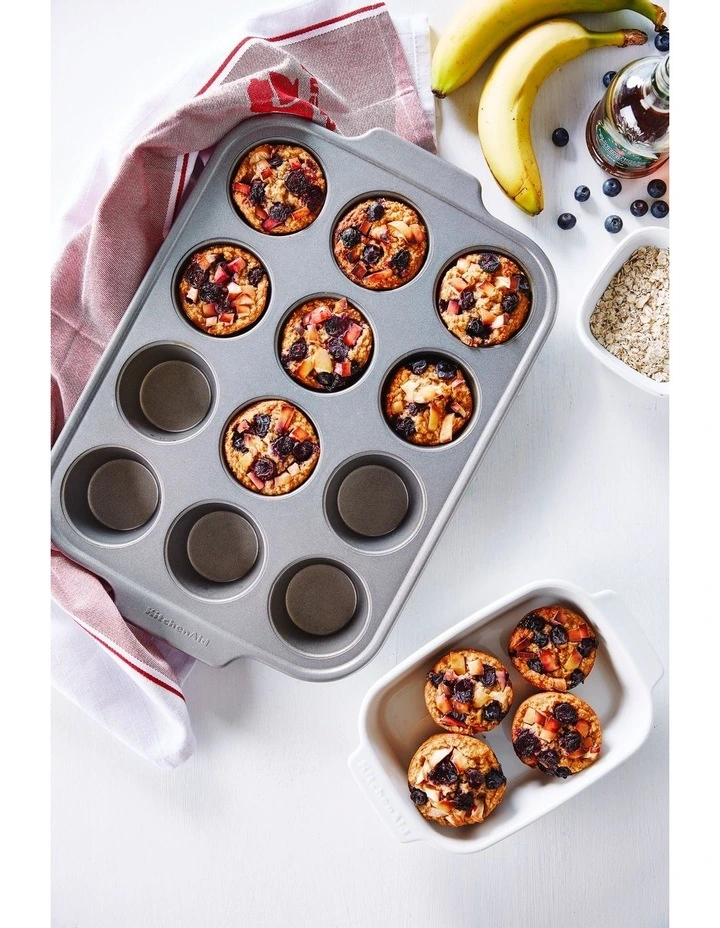 KitchenAid Muffin Pan 12cups 5 KitchenAid Muffin Pan 12cups - Image 3