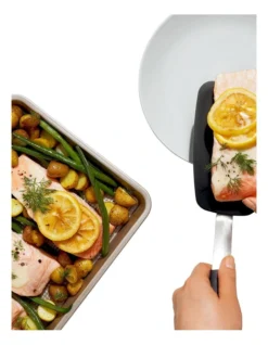 OXO Flexible Turner Black -Furniture Series Store 784119710 3 720x928