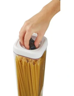 Zyliss Twist & Seal 1.6L Rectangle Container -Furniture Series Store 789612670 3 720x928