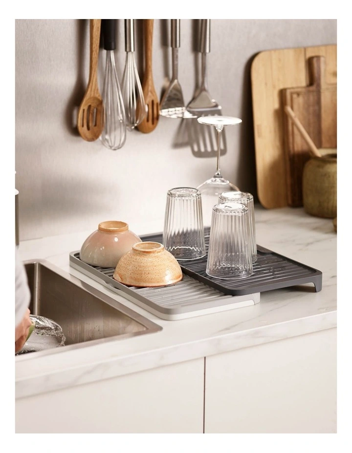 Joseph Joseph Tier Expandable Draining Mat Grey 6 Joseph Joseph Tier Expandable Draining Mat Grey - Image 4