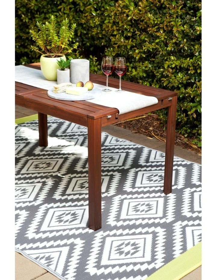 180x270cm Valencia Recycled Plastic Outdoor Rug And Mat 5 180x270cm Valencia Recycled Plastic Outdoor Rug And Mat - Image 3