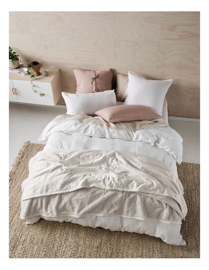 Linen House Sena Blanket In Ivory 3 Linen House Sena Blanket In Ivory