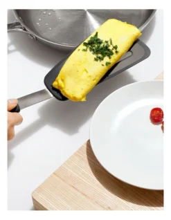 OXO Silicone Flexible Omelet Turner -Furniture Series Store 935304040 3 720x928