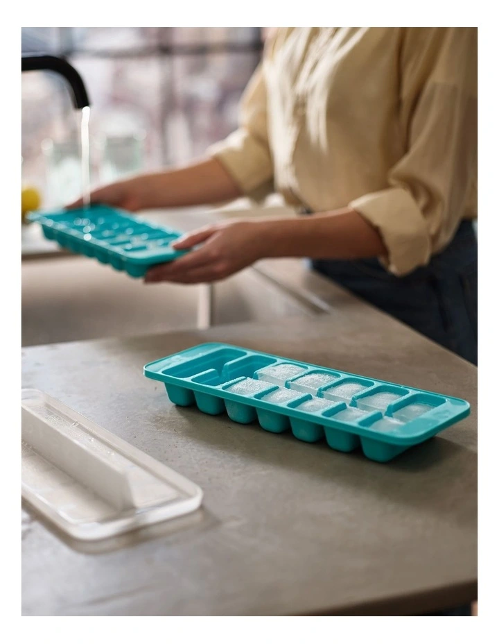 Joseph Joseph Easy Release Ice Tray In Blue 8 Joseph Joseph Easy Release Ice Tray In Blue - Image 6